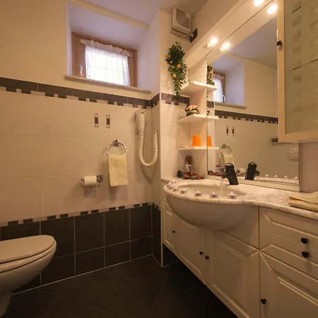 Italia 2 In-ski Out 50m - Happy Apartament Livigno